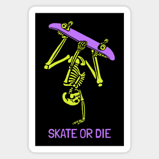 Skate or Die – Skeleton Skateboarding Halloween Magnet